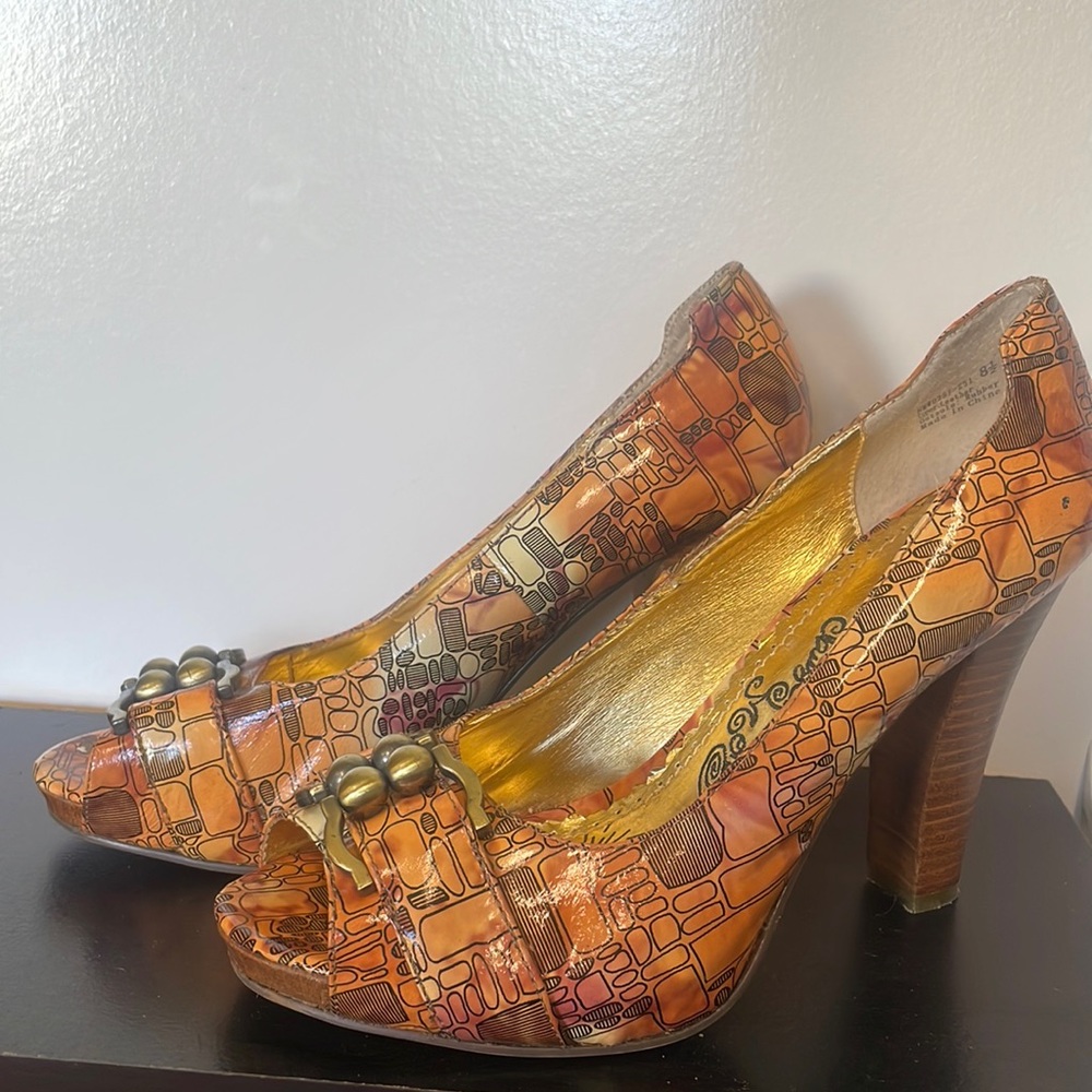 Naughty monkey heels - great fall color and pattern.  Perfect for modeling
